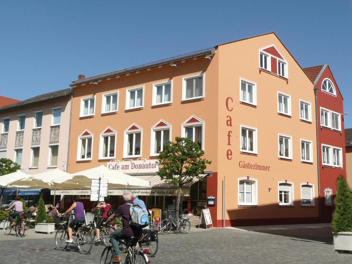 Cafe Am Donautor Hotel Kelheim Exterior photo